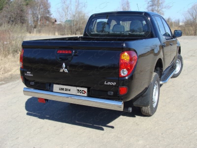 Защита заднего бампера центральная 120х60 мм ТСС для Mitsubishi L200 2014-2015