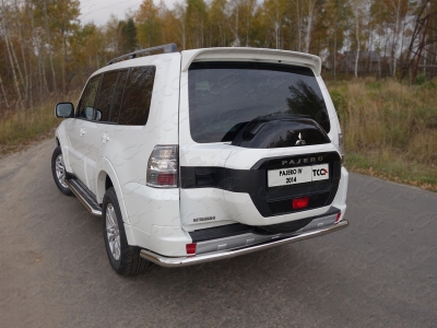 Защита заднего бампера центральная 60 мм ТСС для Mitsubishi Pajero 4 2014-2021