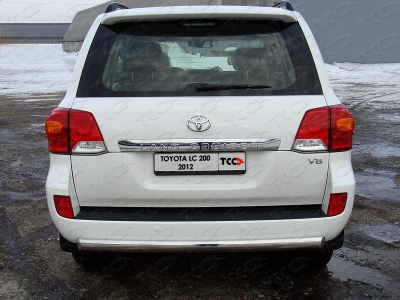 Защита заднего бампера овальная 75х42 мм ТСС для Toyota Land Cruiser 200 2012-2015