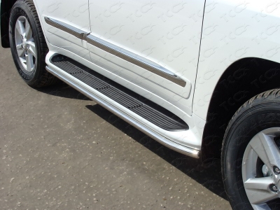 Защита штатных порогов 42 мм (аналог Lexus LX570) ТСС для Toyota Land Cruiser 200 2012-2015