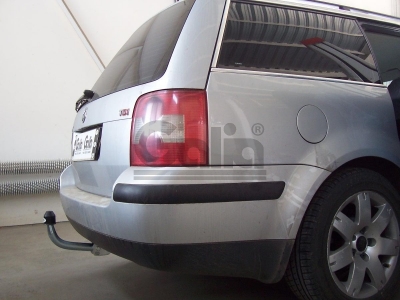 Фаркоп оцинкованный Galia шар A для Volkswagen Passat B5/Skoda Superb 1996-2008