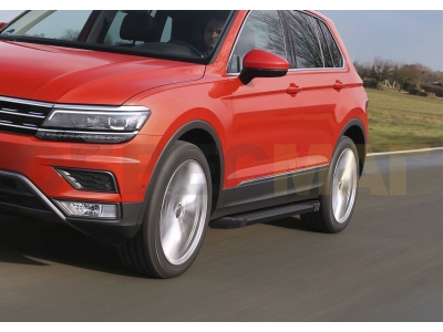 Пороги алюминиевые Rival Black New для Volkswagen Tiguan 2016-2021