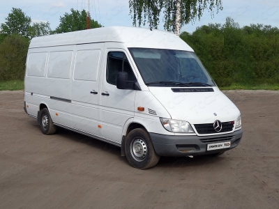 Пороги труба 42 мм ТСС для Mercedes-Benz Sprinter 2014-2018
