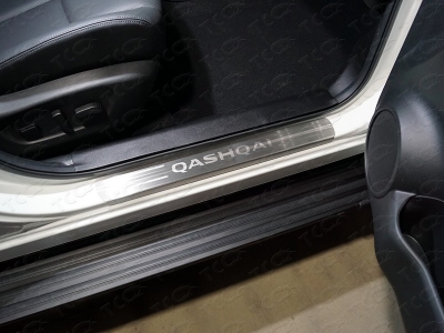 Накладки на пороги шлифованный лист надпись Qashqai 4 штуки ТСС для Nissan Qashqai 2019-2021