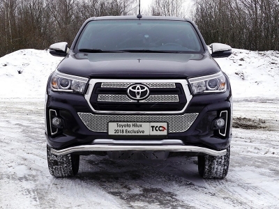Защита переднего бампера волна 76 мм ТСС для Toyota Hilux Exclusive 2018-2021