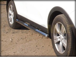 Пороги труба с накладками 76 мм для Ford Maverick № FMV 2.1