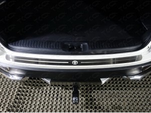Накладка на задний бампер шлифованный лист логотип Toyota для Toyota Highlander № TOYHIGHL17-24