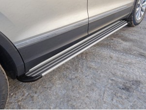 Пороги алюминиевые Slim Line Silver (авто с брызговиками) для Volkswagen Tiguan № VWTIG17-53S